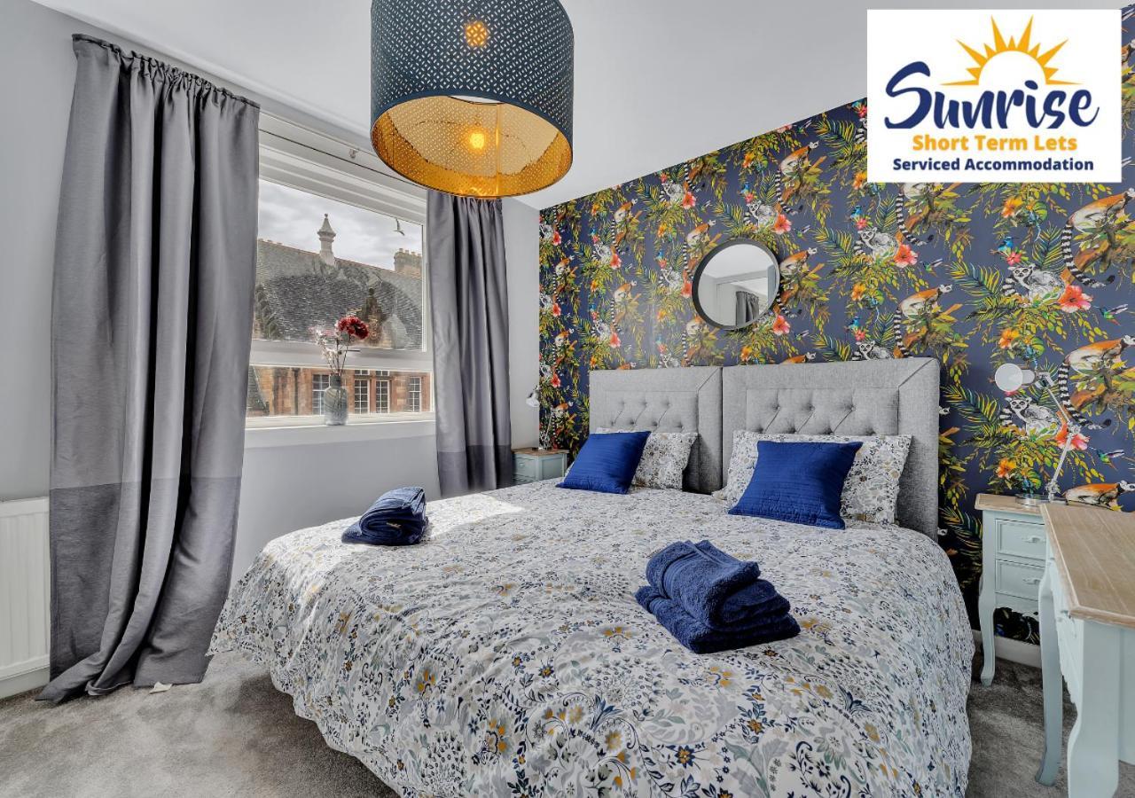 3 Beds At Arthurs Seat By Sunrise Short Lets 에든버러 외부 사진