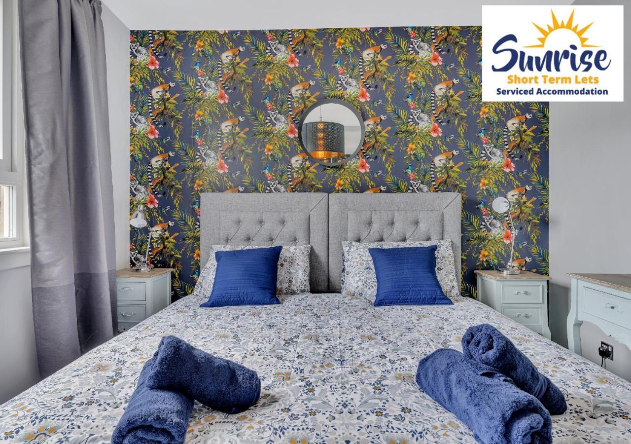 3 Beds At Arthurs Seat By Sunrise Short Lets 에든버러 외부 사진